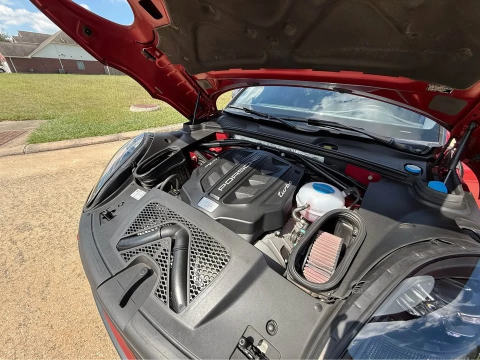 2015 Porsche Macan Turbo - Image 17 of 20