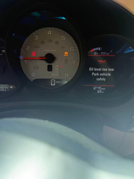 2015 Porsche Macan Turbo - Image 8 of 16
