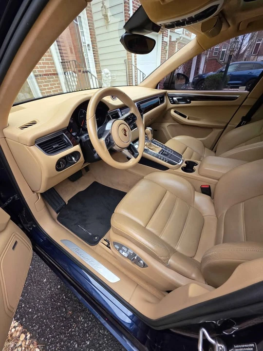 2015 Porsche Macan Turbo - Image 10 of 11