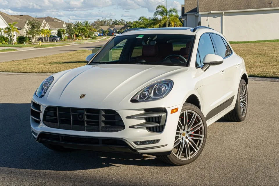 2015 Porsche Macan Turbo - Image 4 of 15