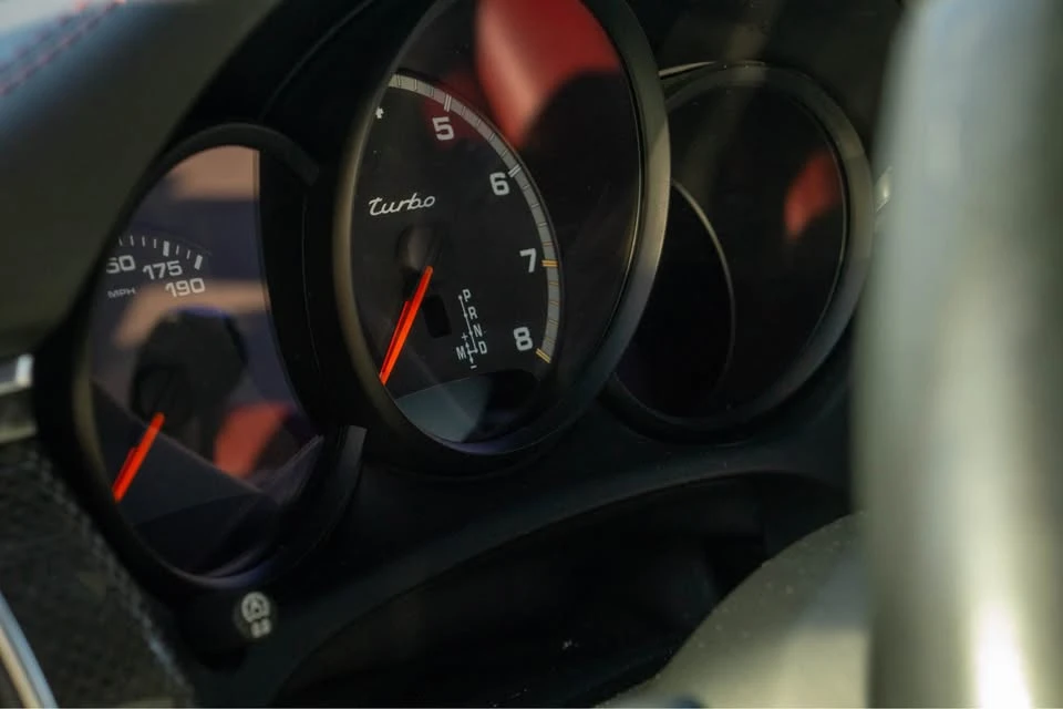 2015 Porsche Macan Turbo - Image 10 of 15