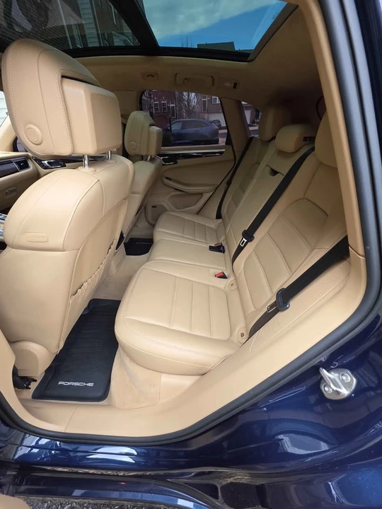 2015 Porsche Macan Turbo - Image 9 of 11
