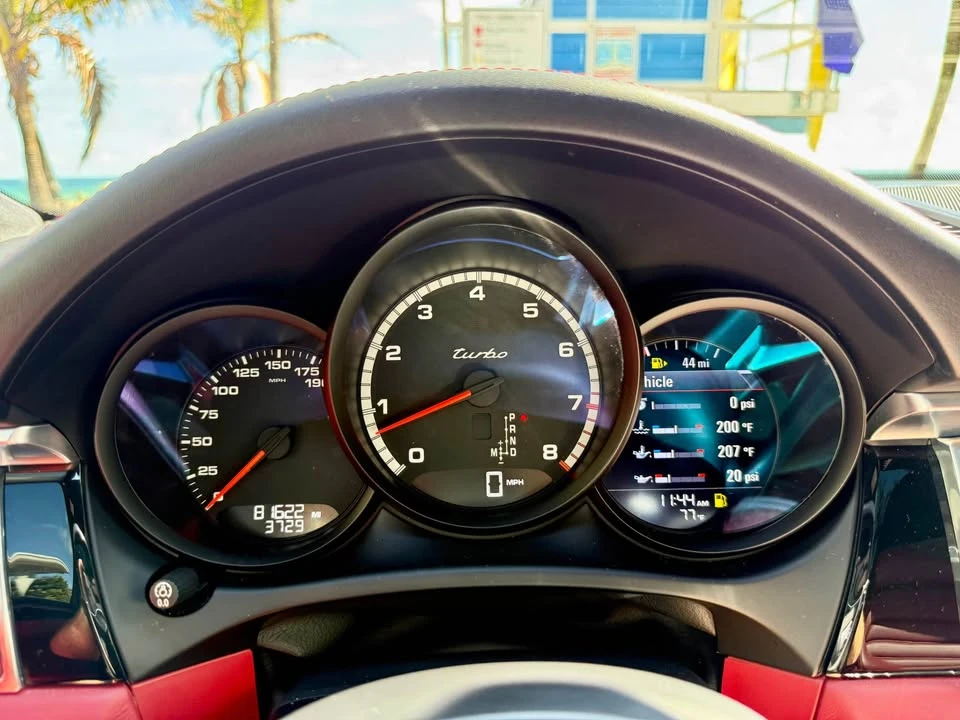 2015 Porsche Macan Turbo - Image 20 of 20