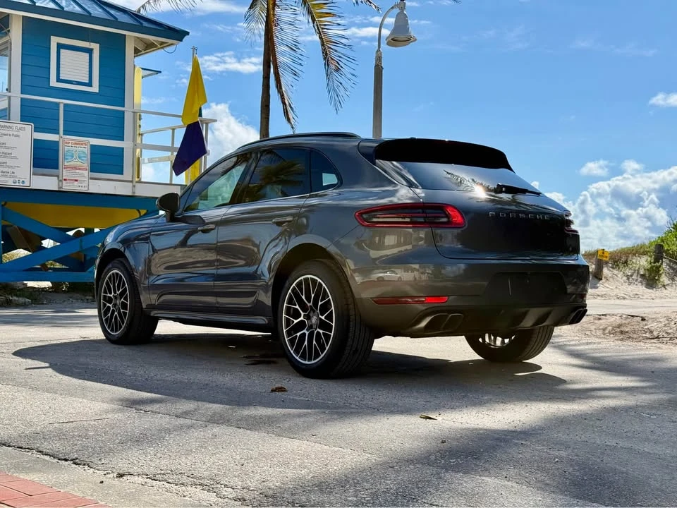 2015 Porsche Macan Turbo - Image 3 of 20