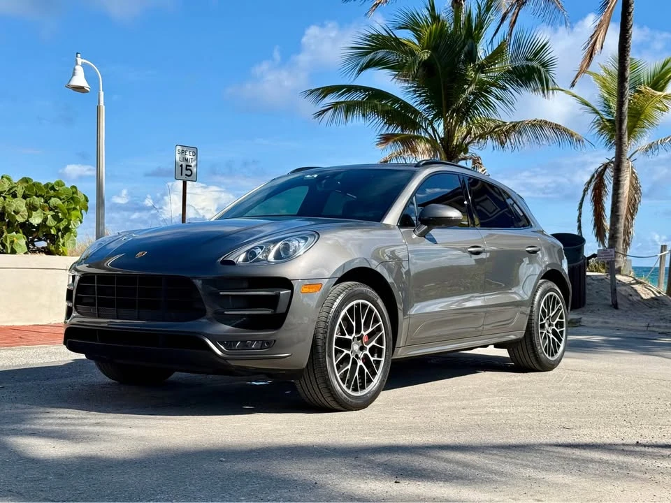2015 Porsche Macan Turbo - Image 4 of 20