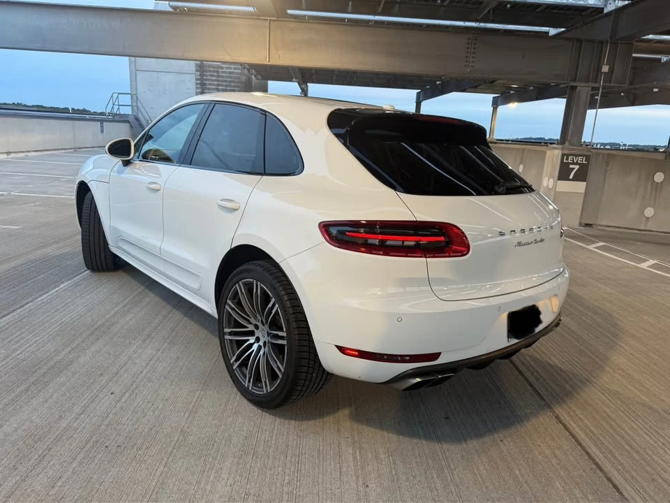 2015 Porsche Macan Turbo - Image 3 of 11