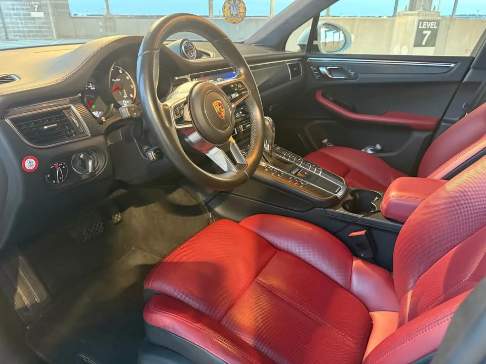 2015 Porsche Macan Turbo - Image 9 of 11