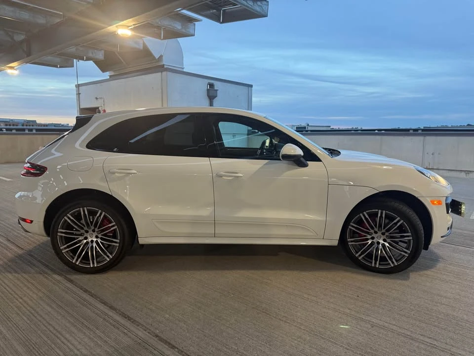 2015 Porsche Macan Turbo - Image 6 of 11