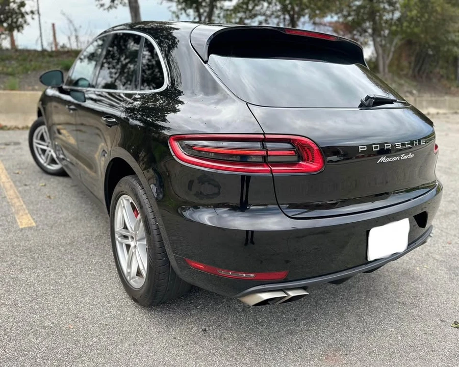 2015 Porsche Macan Turbo - Image 8 of 20