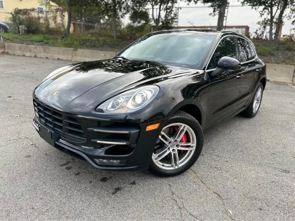 2015 Porsche Macan Turbo - Image 19 of 20