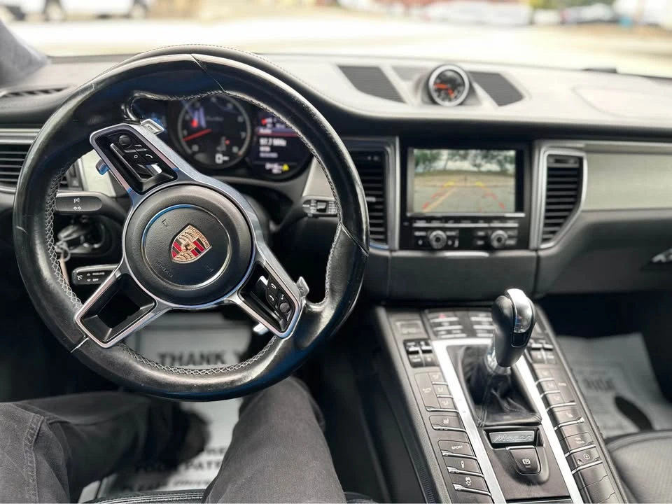 2015 Porsche Macan Turbo - Image 16 of 20