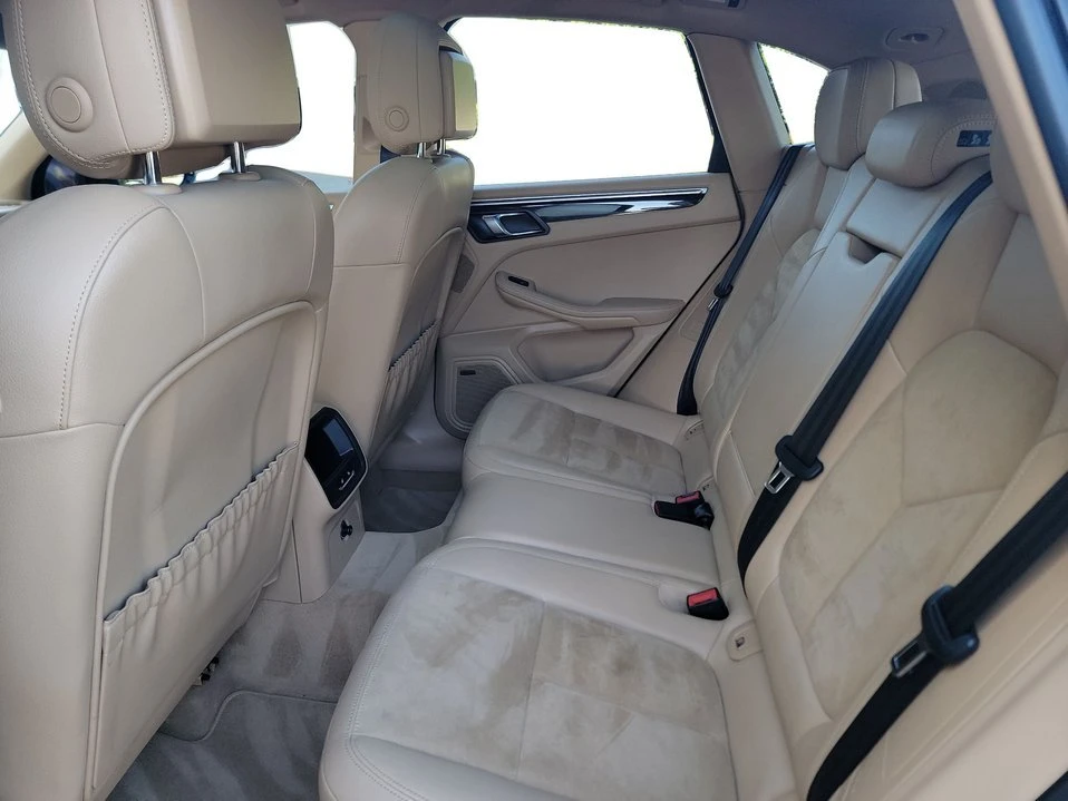 2015 Porsche Macan S - Image 10 of 20