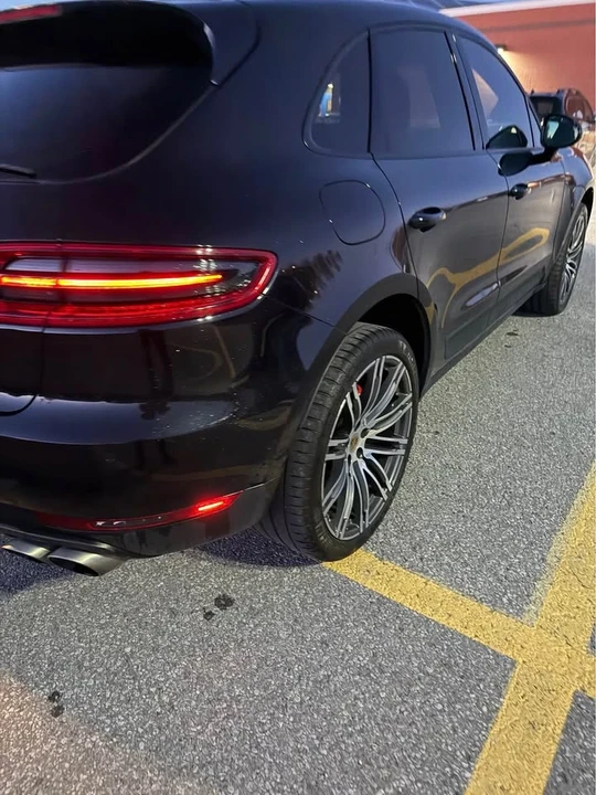 2015 Porsche Macan S - Image 2 of 11