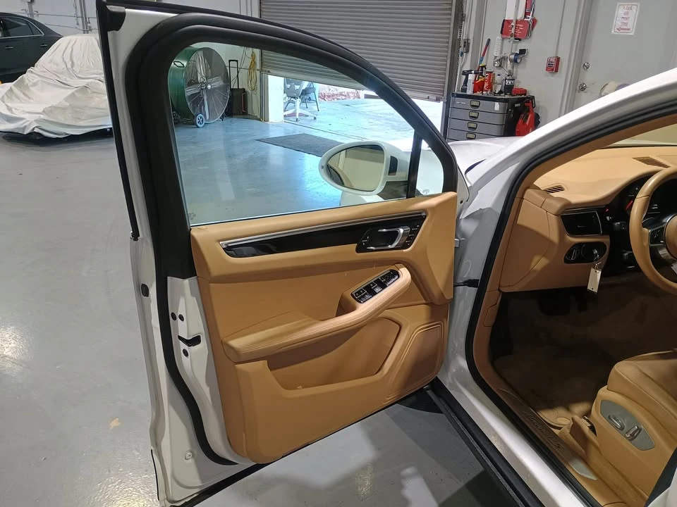 2015 Porsche Macan S - Image 9 of 20
