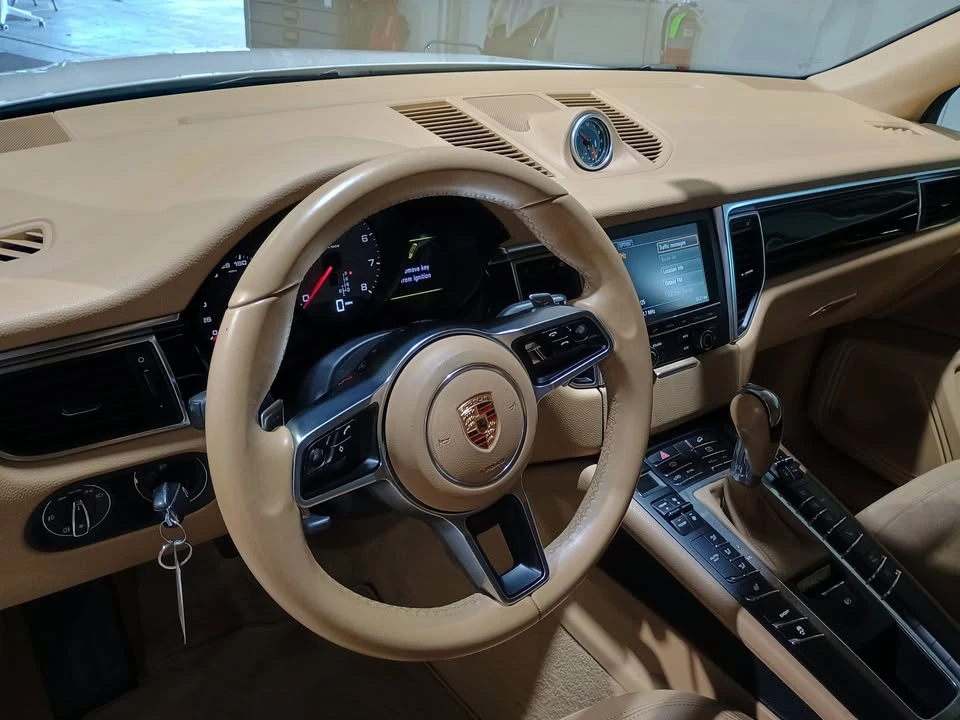 2015 Porsche Macan S - Image 11 of 20