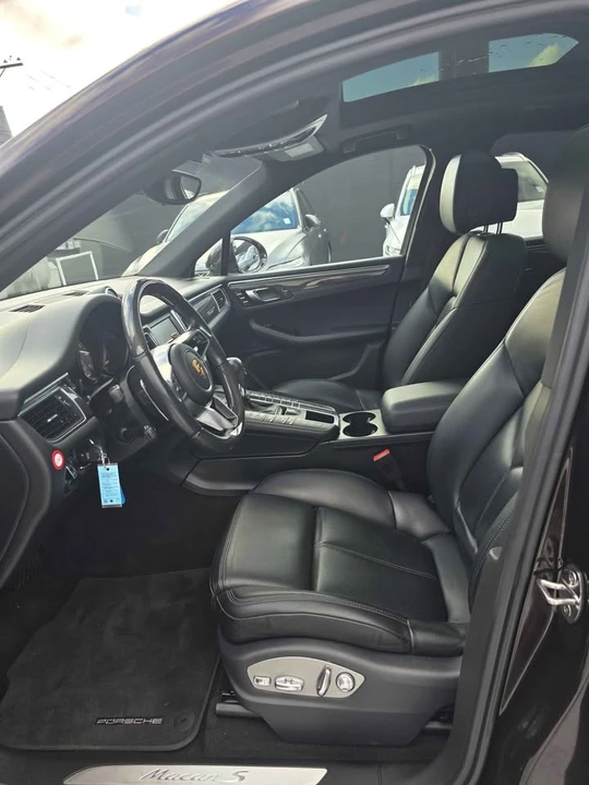 2015 Porsche Macan S - Image 12 of 15