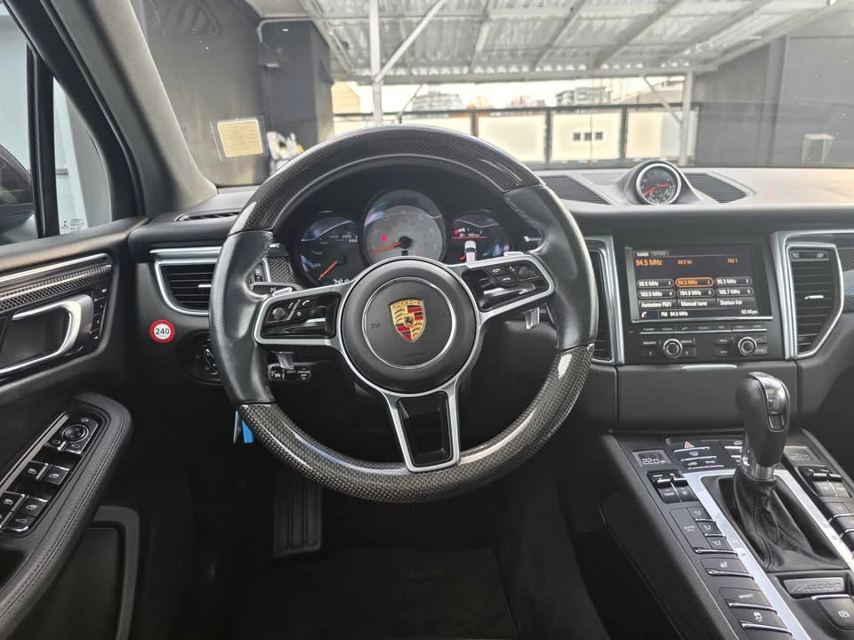 2015 Porsche Macan S - Image 9 of 15
