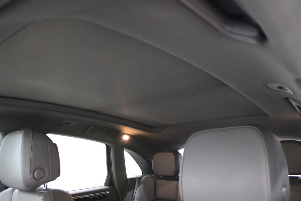 2015 Porsche Macan S - Image 9 of 14