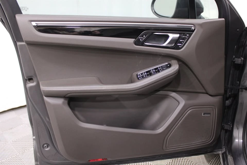 2015 Porsche Macan S - Image 4 of 14