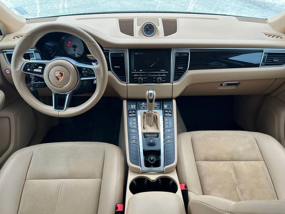 2015 Porsche Macan S - Image 9 of 18