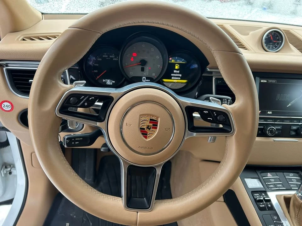 2015 Porsche Macan S - Image 9 of 13