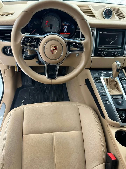 2015 Porsche Macan S - Image 8 of 13