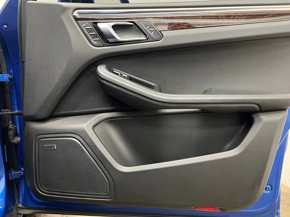 2015 Porsche Macan S - Image 16 of 20