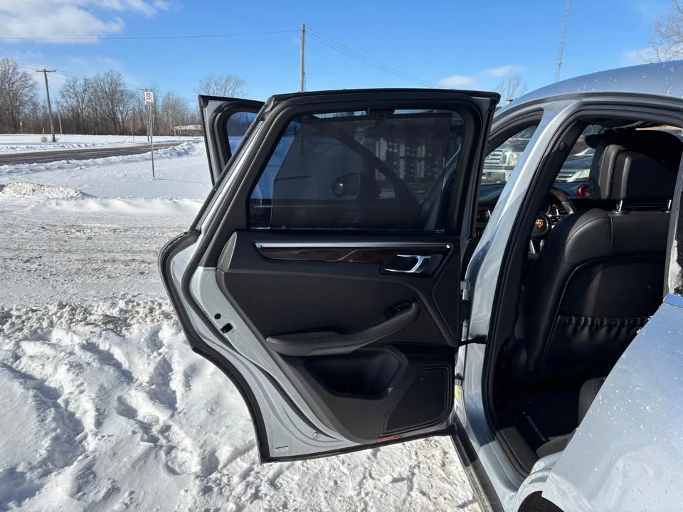 2015 Porsche Macan S - Image 15 of 19