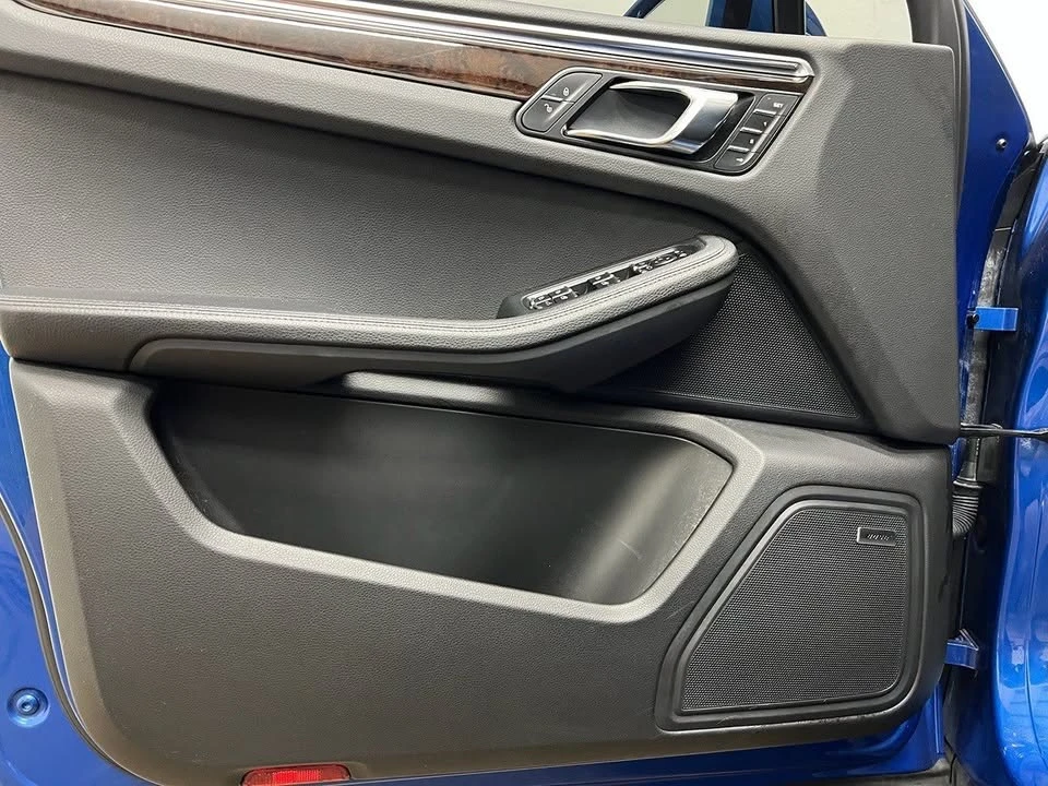 2015 Porsche Macan S - Image 9 of 20