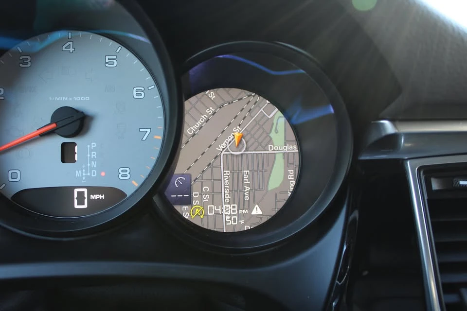 2015 Porsche Macan S - Image 18 of 20