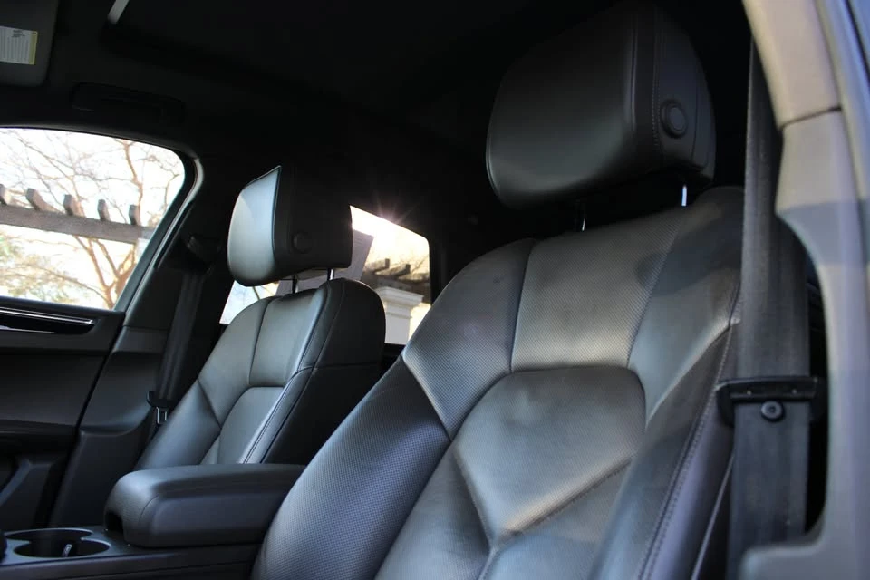 2015 Porsche Macan S - Image 9 of 20