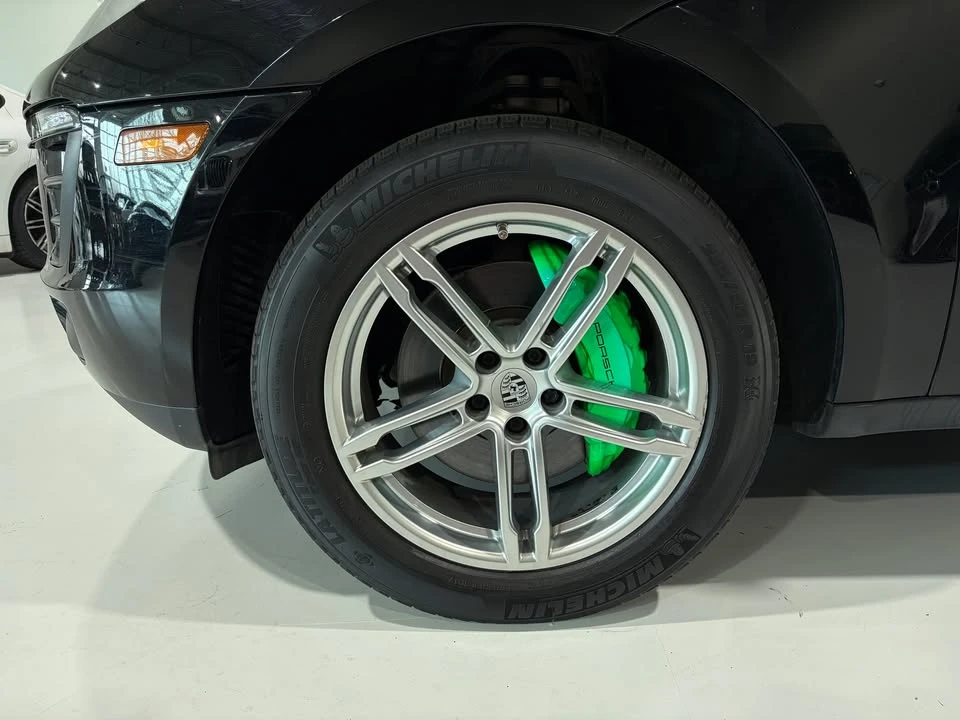 2015 Porsche Macan S - Image 19 of 20