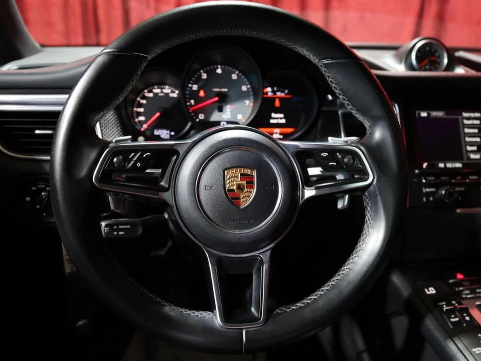2015 Porsche Macan S - Image 13 of 17