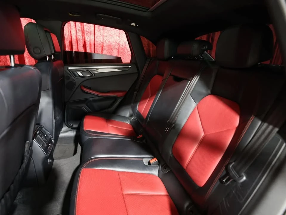 2015 Porsche Macan S - Image 11 of 17