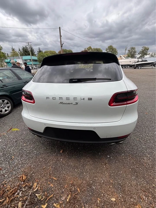 2015 Porsche Macan S - Image 2 of 4