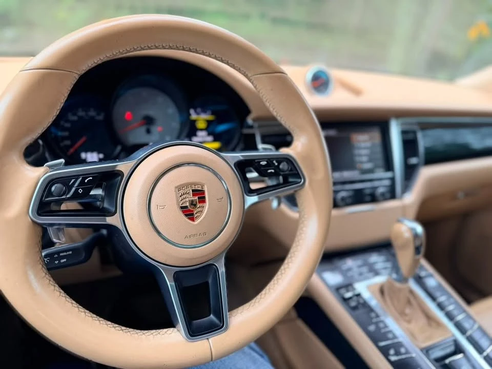 2015 Porsche Macan S - Image 12 of 18