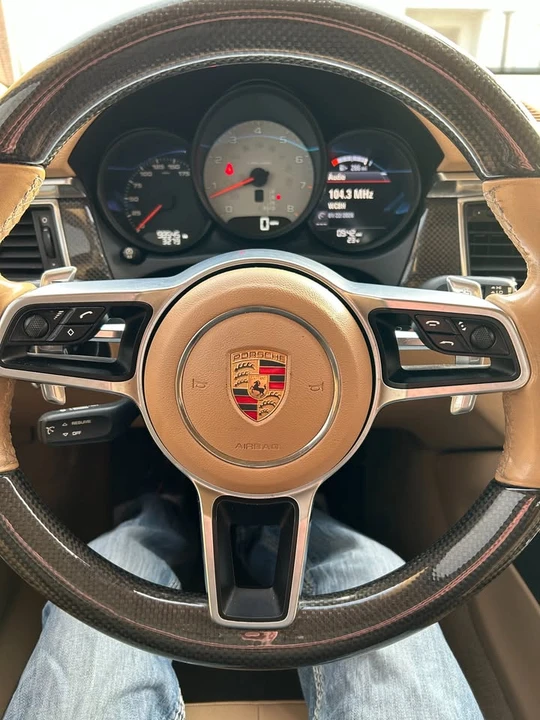2015 Porsche Macan S - Image 9 of 18