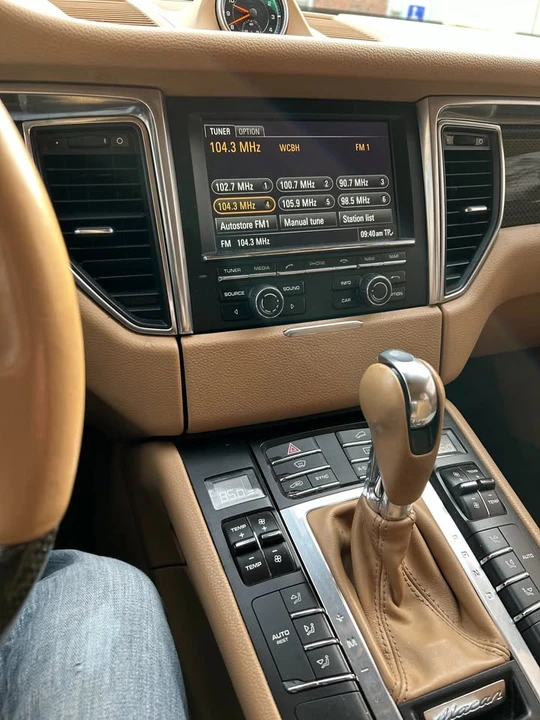 2015 Porsche Macan S - Image 5 of 18
