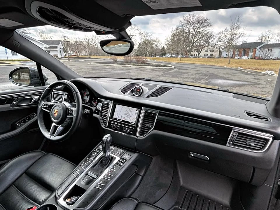 2015 Porsche Macan S - Image 12 of 17