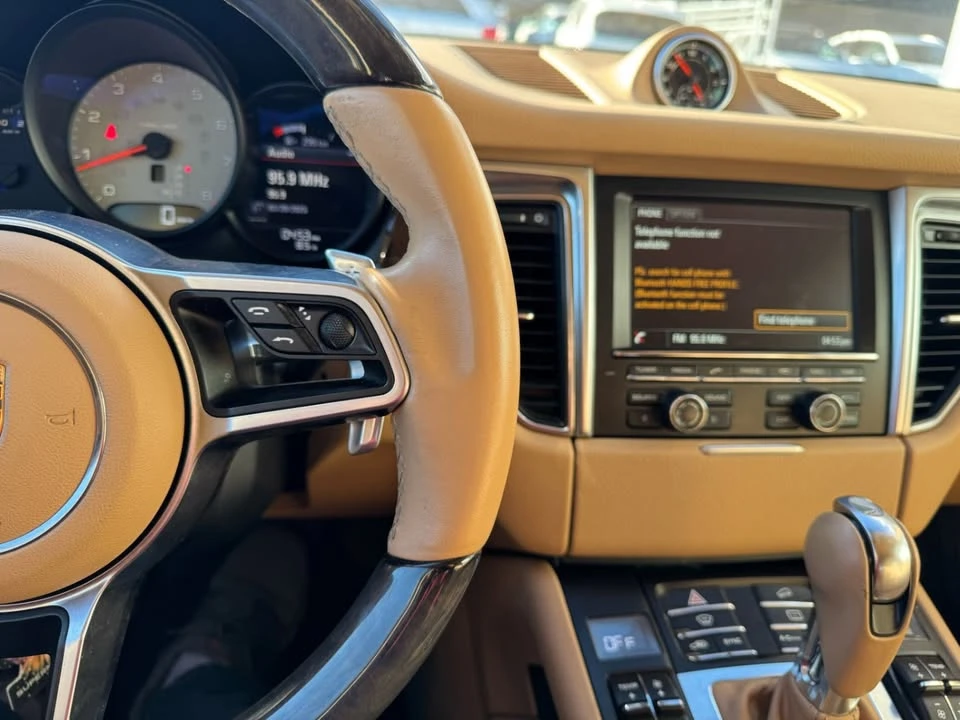2015 Porsche Macan S - Image 10 of 19