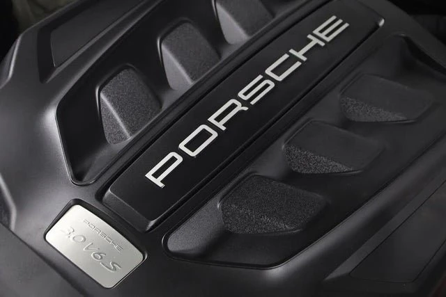 2015 Porsche Macan S - Image 19 of 20