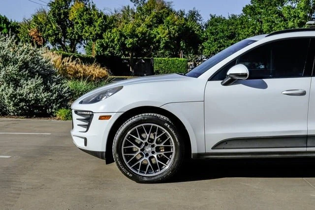 2015 Porsche Macan S - Image 11 of 17
