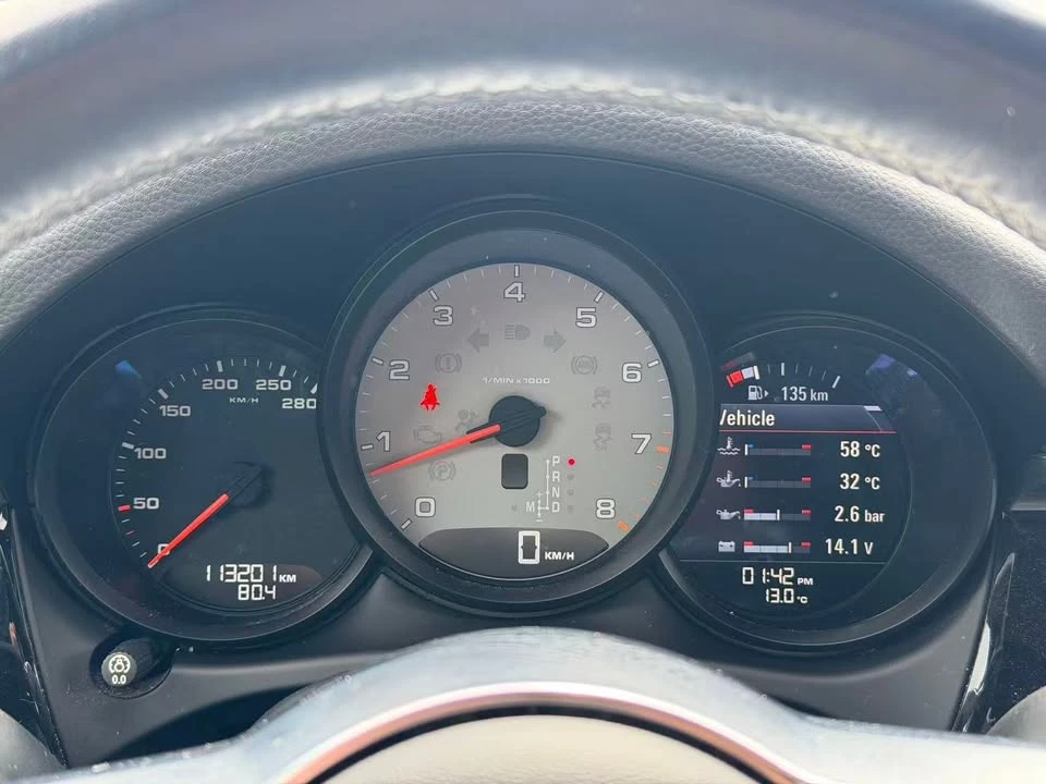 2015 Porsche Macan S - Image 12 of 17
