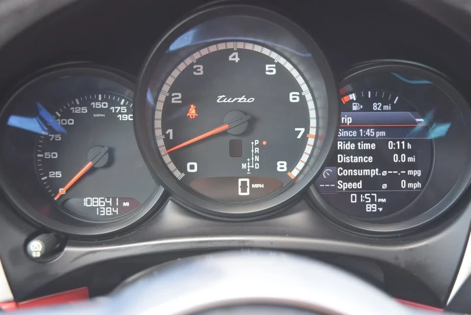 2015 Porsche Macan Turbo - Image 16 of 20