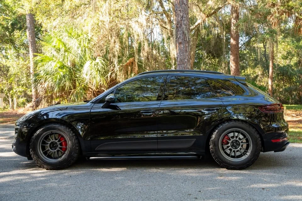 2015 Porsche Macan Turbo - Image 6 of 8