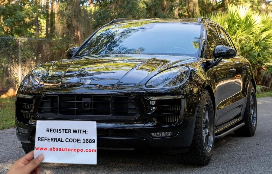 2015 Porsche Macan Turbo - Image 3 of 5