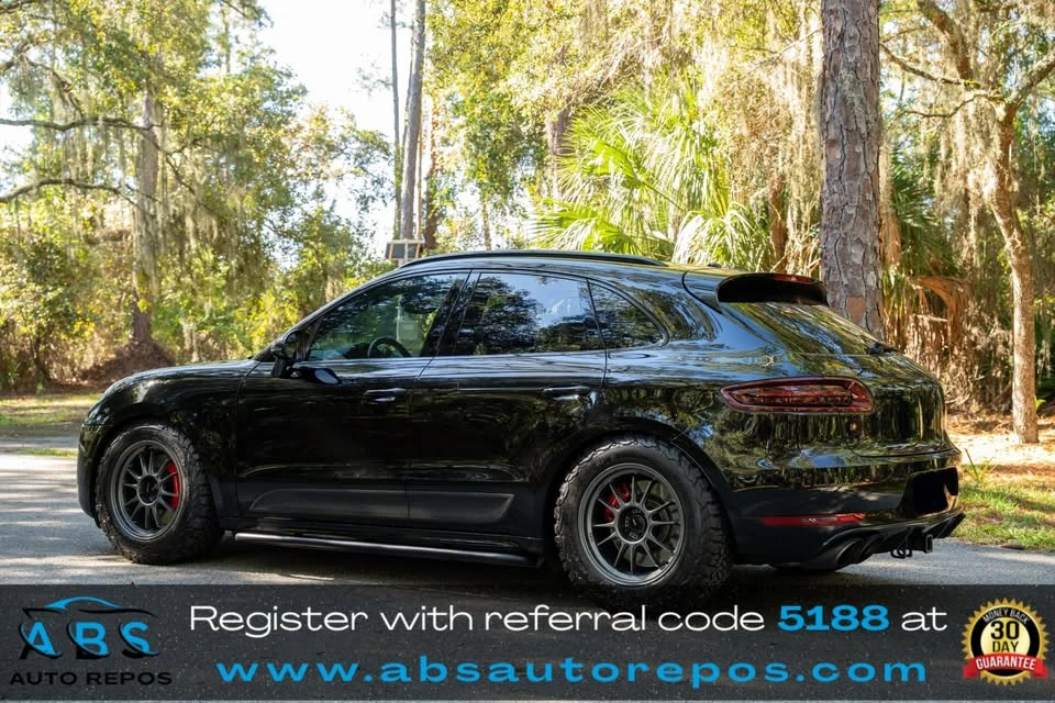 2015 Porsche Macan Turbo - Image 3 of 10