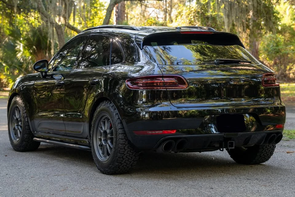 2015 Porsche Macan Turbo - Image 7 of 8