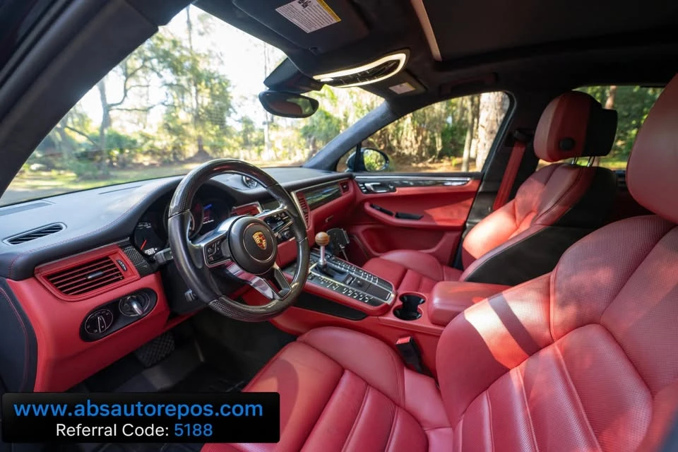 2015 Porsche Macan Turbo - Image 7 of 8