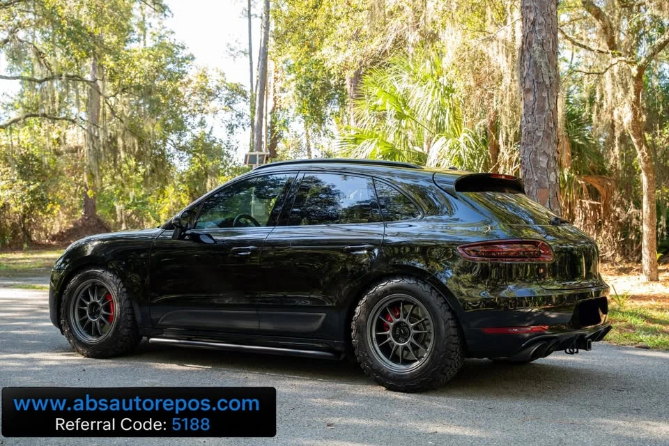 2015 Porsche Macan Turbo - Image 5 of 8